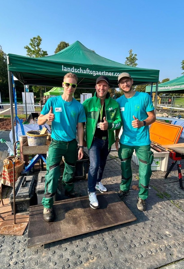 Marc-Aurel Spalek und Lennard Weitzmann nach dem Sieg beim Landschaftsgärtner-Cup 2025