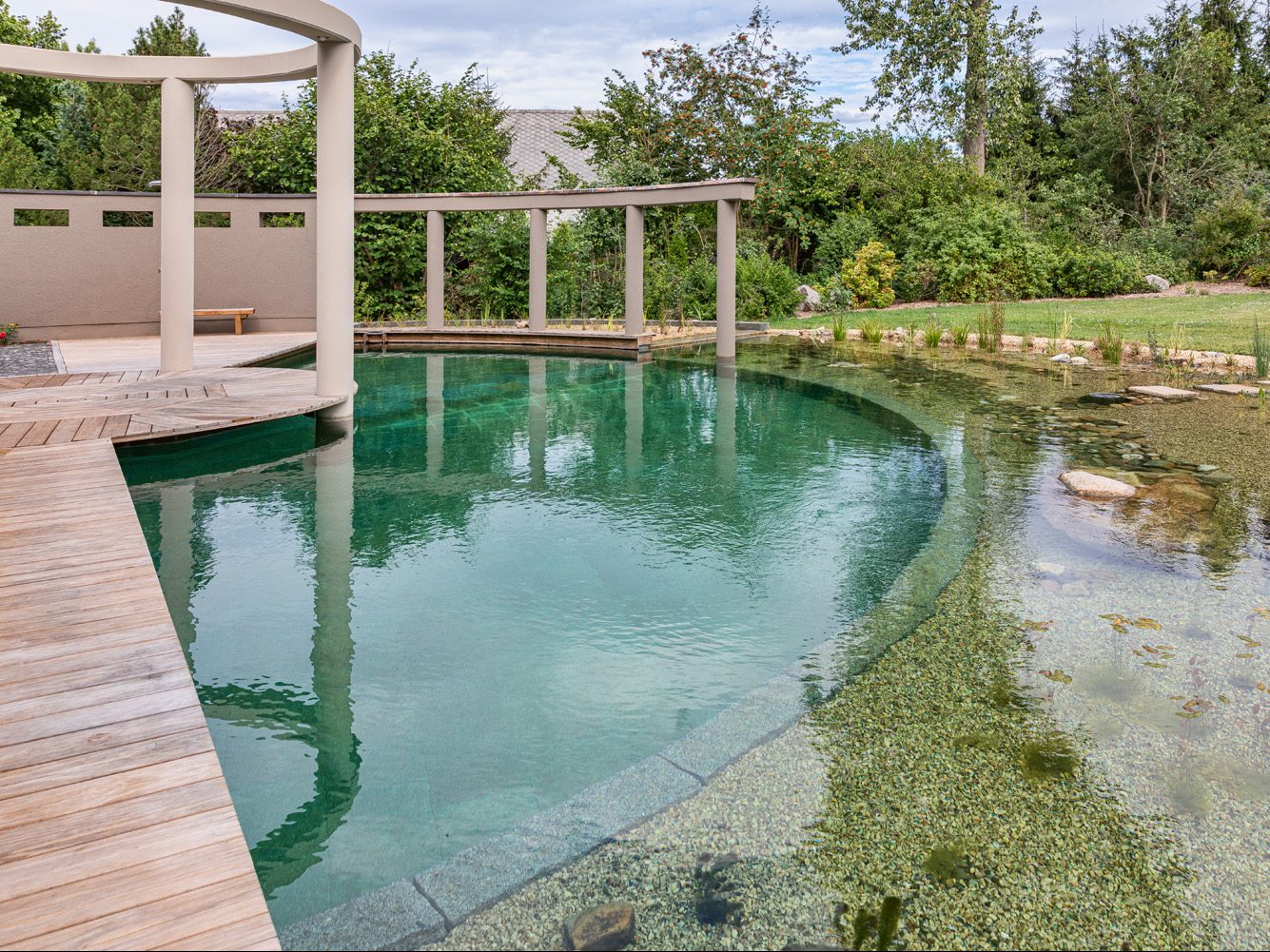 Teich- & Naturpoolbau – Projektbild